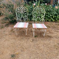 Vintage. MCM Wrought Iron Patio Chairs – Set of 2