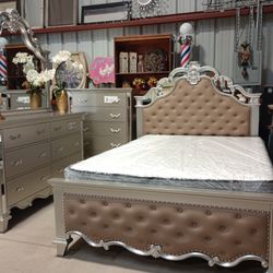 Glam Style Queen Bedroom Set 