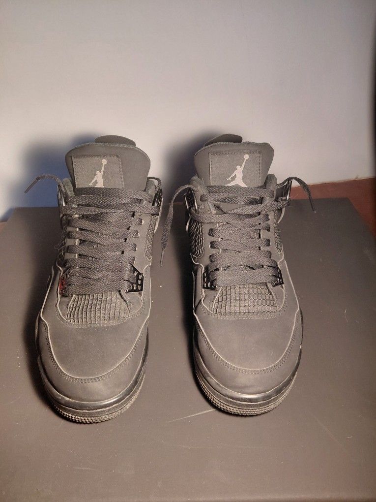 Jordan 4 Black Cats, Size 11