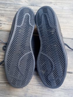 Adidas Superstar Black On Black Size 6 1 /2 for Sale in Chicago, IL -  OfferUp