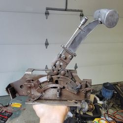 Hurst Ratchet Style Automatic Shifter – Vintage Floor Mount