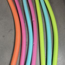 Lot Of 7 Floating Form Sticks