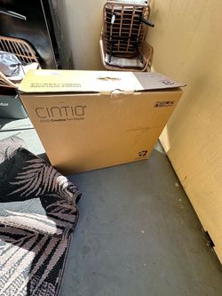 Wacom Cintiq Pro 22 Creative Pen & Touch Display brand new only opened to look at never used
