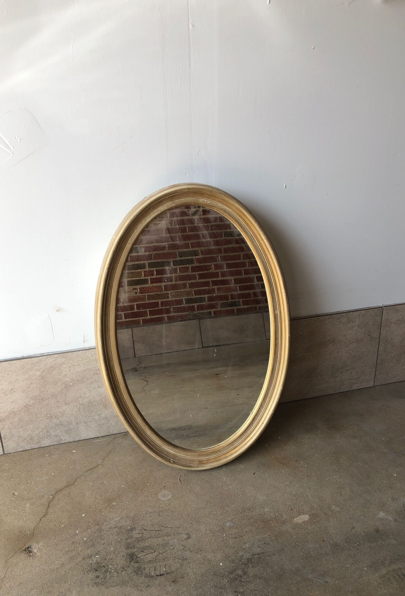 Bathroom wall mirror