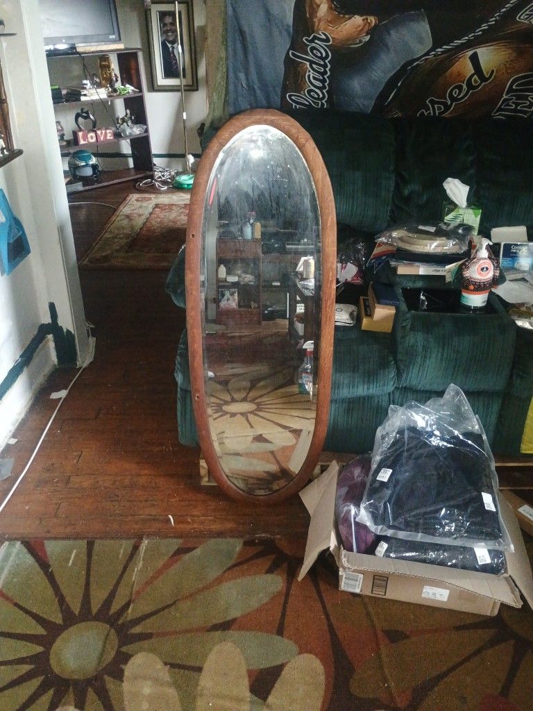 4 Foot Old Fashion MIRROW Weight Apox.20LBS