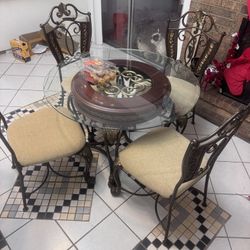 Dining Table  With 4 Chairs