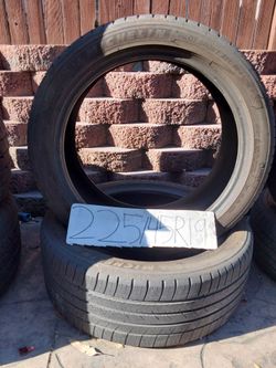 225. 45 R 19 2 tires