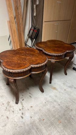 Pair of Ornate Wood Clover-Shaped End Tables
