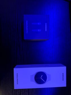 Samsung Samsung Samsung - Galaxy Buds4 Pro (2026) / Samsung Galaxy Watch 8 LTE 40mm Smartwatch  International Unlocked