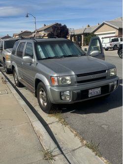 1999 Infiniti QX4 4X4