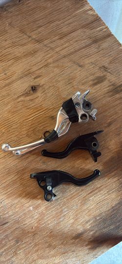 M8 softail shorty levers