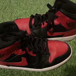 Jordan 1 Mid Banned