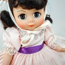 Madame Alexander 1989 Little Miss #489 Miniature Showcase