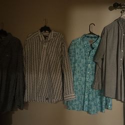 Muchas camisas Lariat y cinch