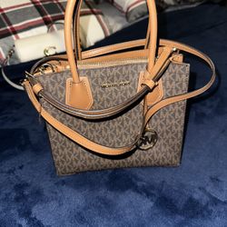 Michael Kors Crossbody