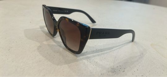 Women sunglasses