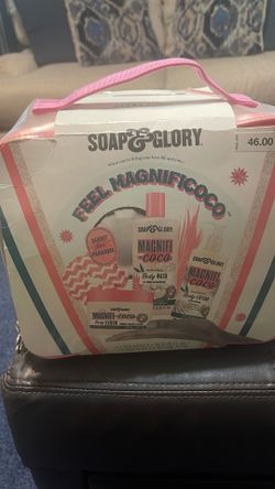Soap and glory  bath set