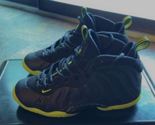 Nike Little Posite One, Black Volt  (Youth) **