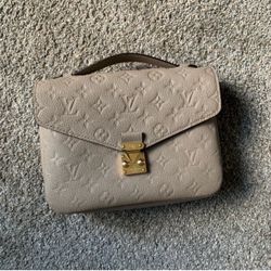 Louis Vuitton bag