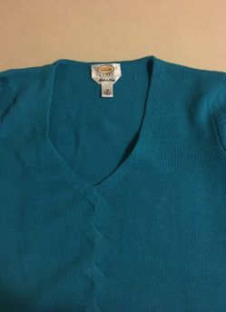 Talbot's 1X Italian wool Turquoise V-neck sweater