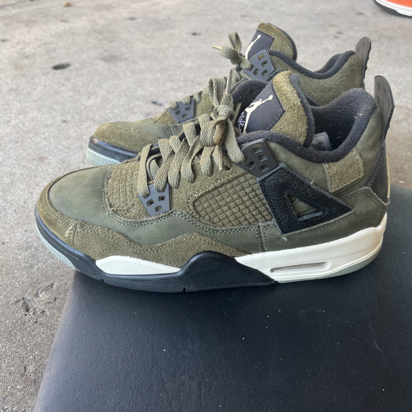 Jordan Olive Sz 6.5