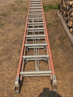 Keller 28" Fiberglass Extension Ladder