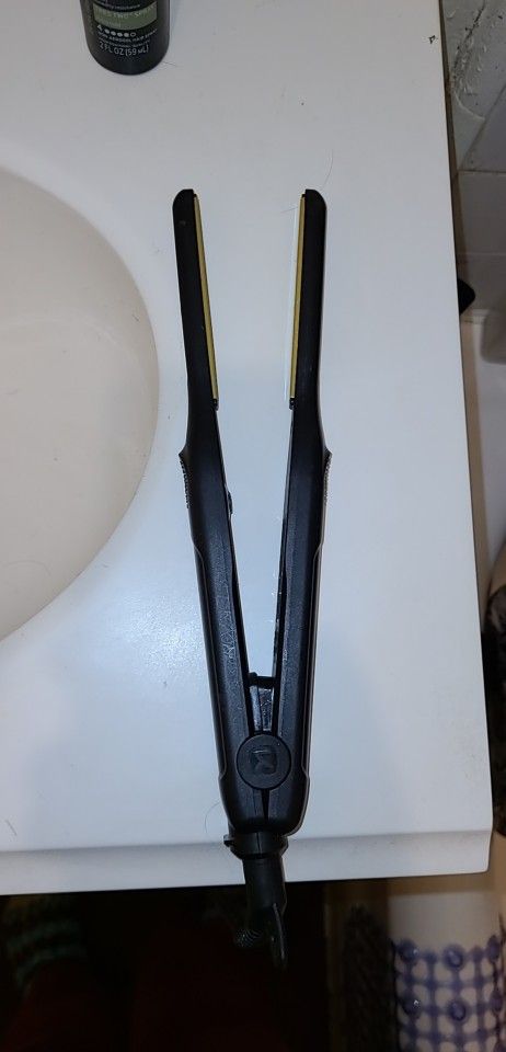 Slim Flat Iron 