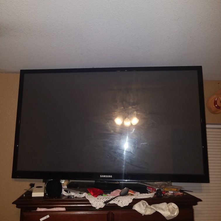 Samsung Flat Screen Tv 50in