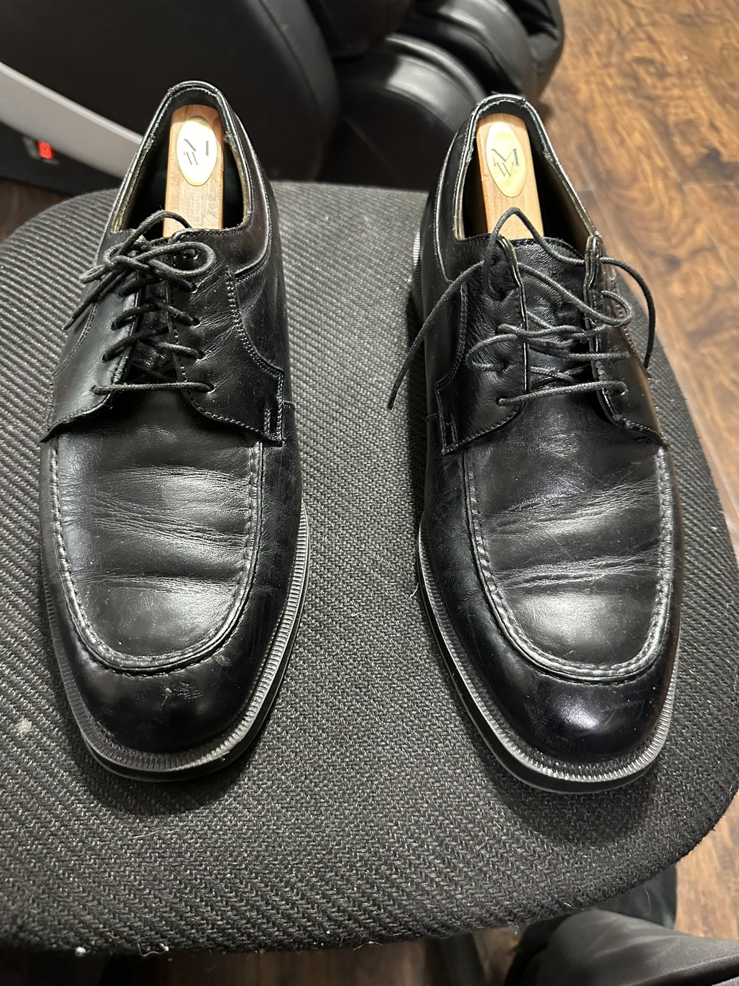 Men’s shoes size 10.5 