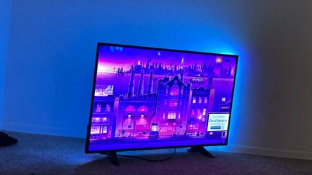 45 “” tv comes with Roku and leds. Throw offer