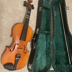 1/2 Size Karl Bauer Violin.