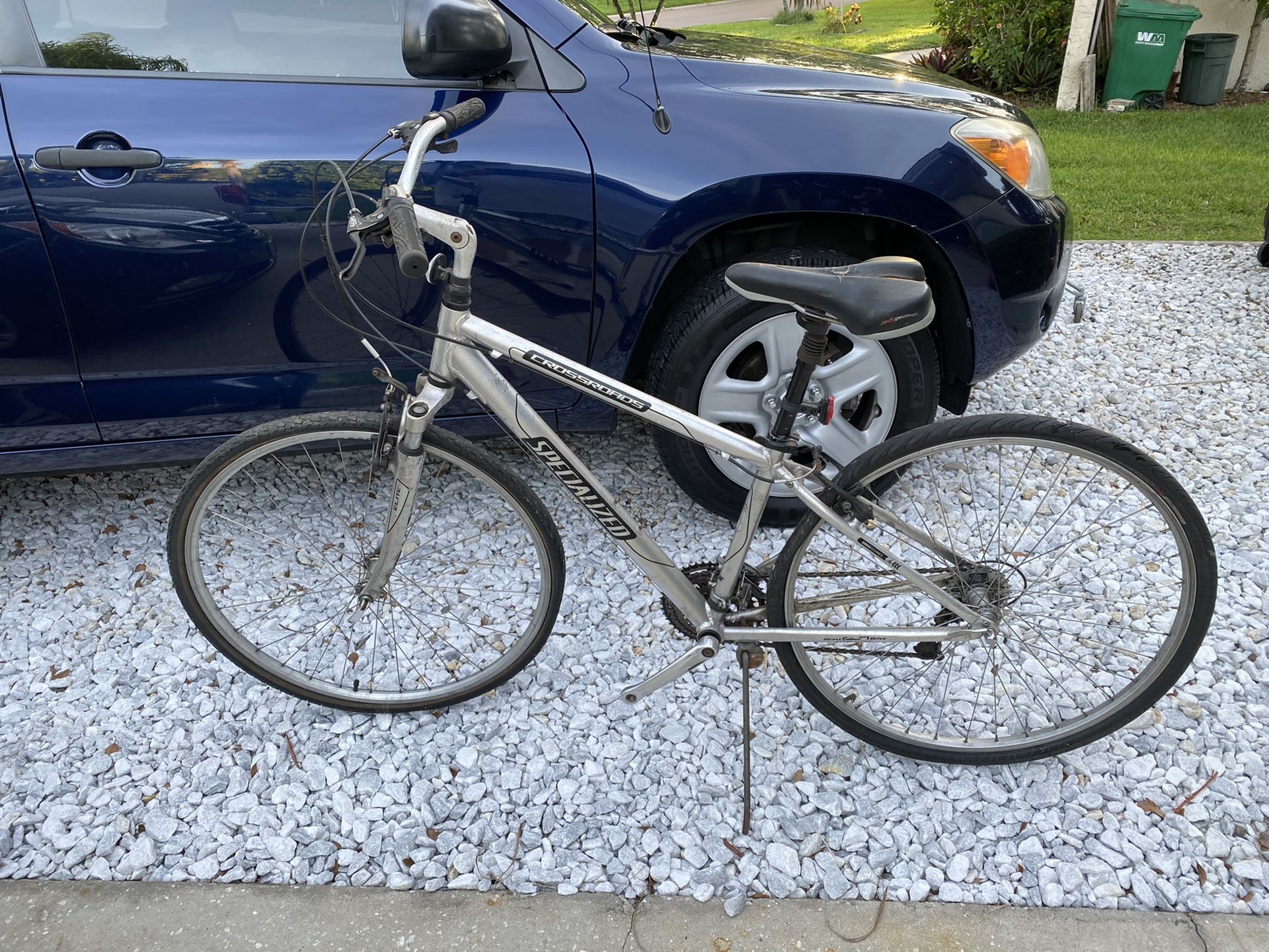 Specialized crossroads adult bicycle needing petals and a tuneup maybe an innertube or tire