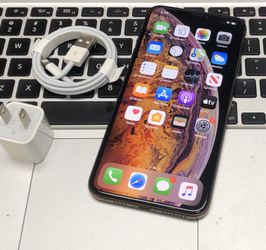 iPhone XS Max 64GB Factory Unlocked -Gold