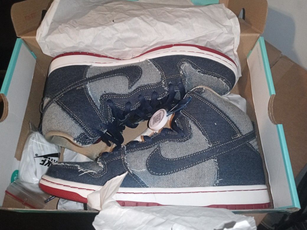 Nike Dunks Reese Forbes