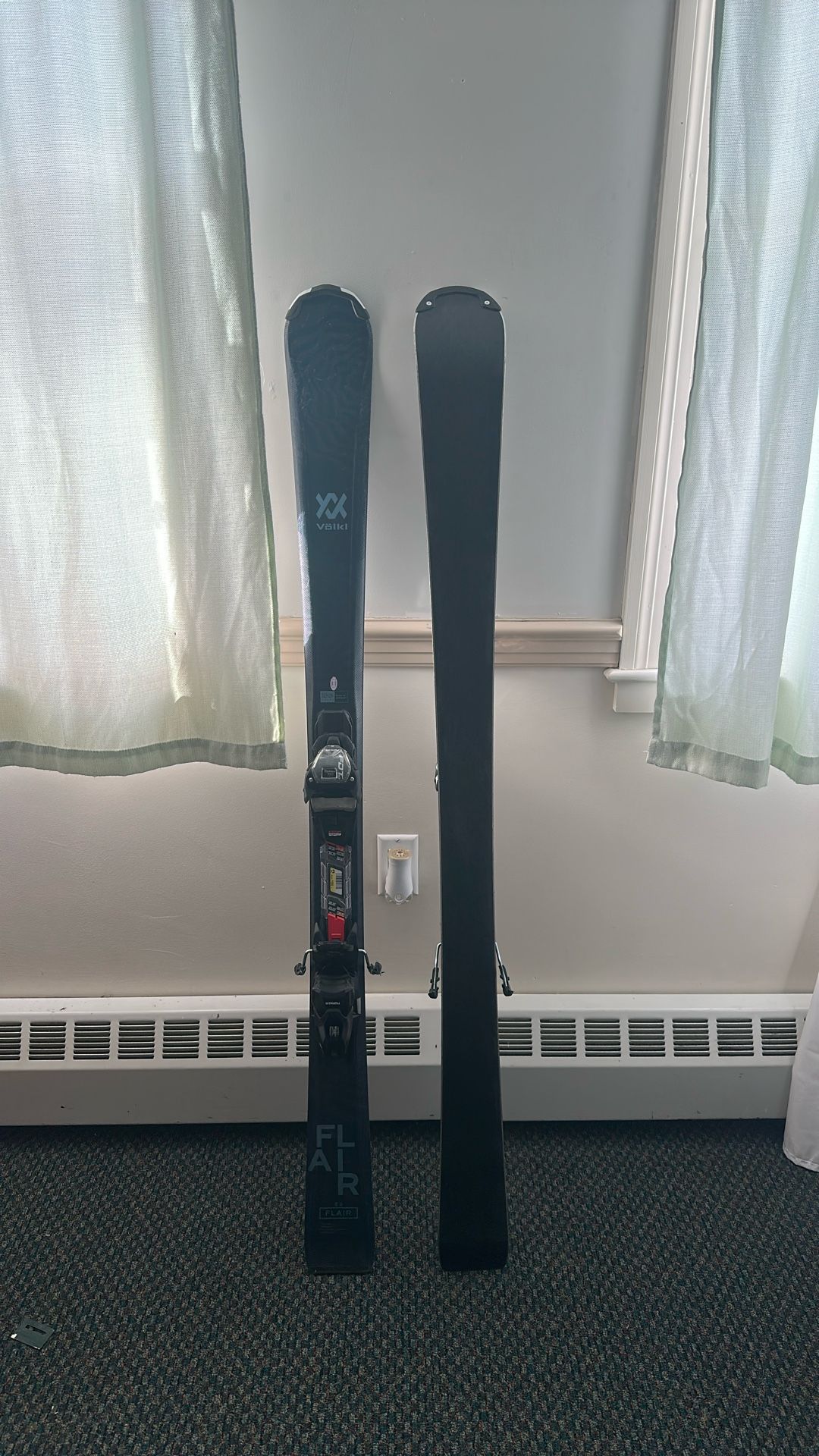 Volkl Flair 147cm Skis with Marker Bindings