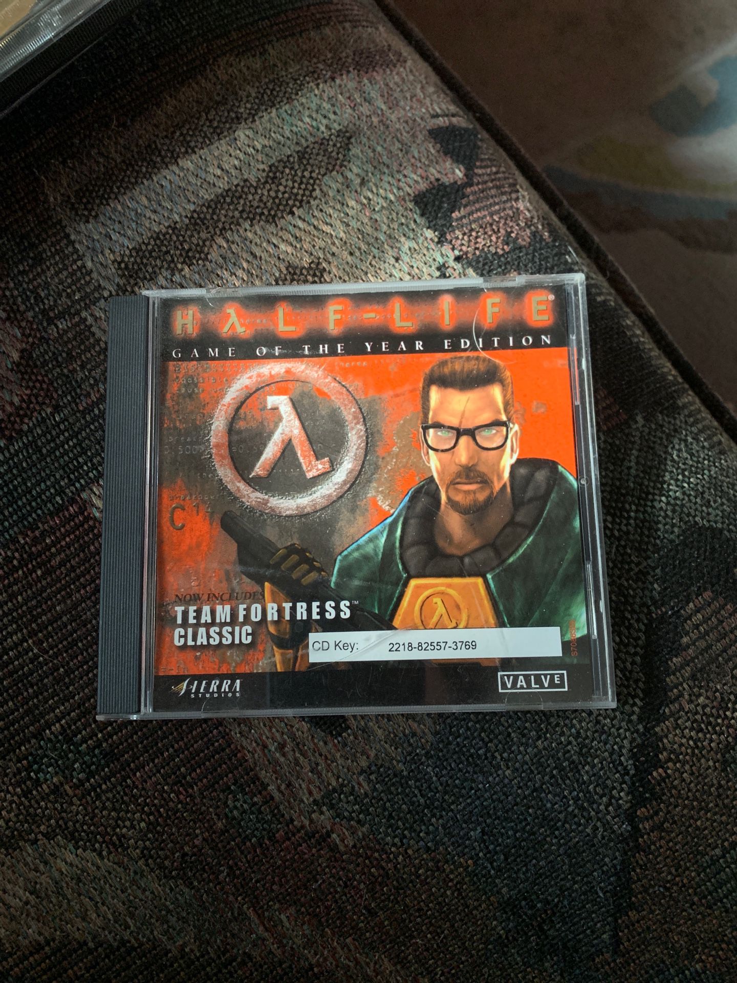 Half-life Game of the year edition pc