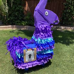 Oversized Fortnite Piñata 🪅 