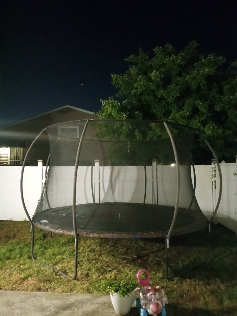 Trampoline