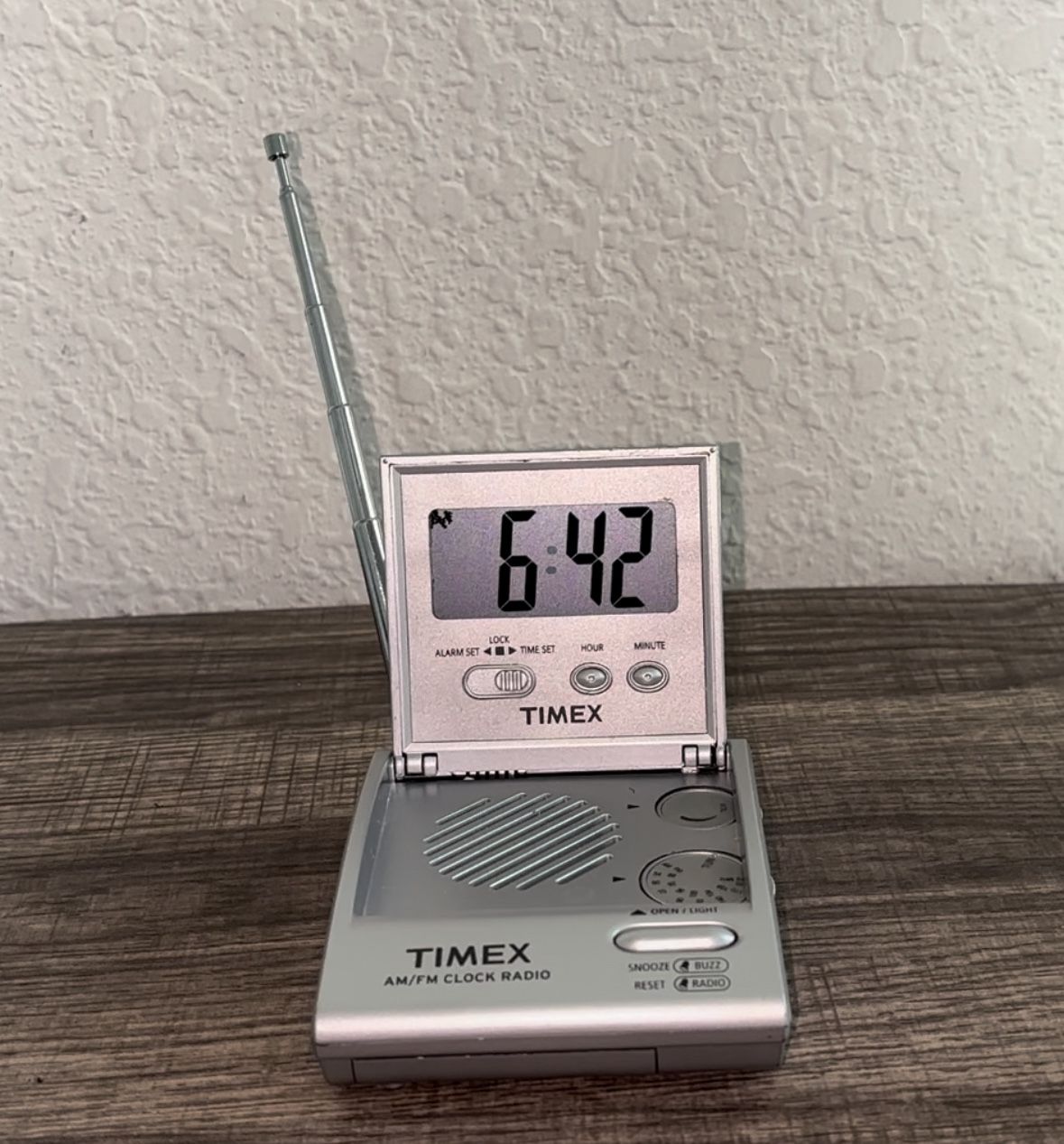 Timex Folding AM/FM Clock Radio – Working | $20