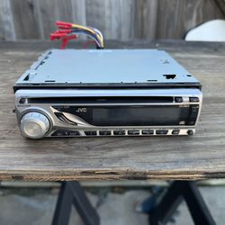 JVC fm -am car cd stereo with removable face