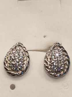 Gorgeous 925 Silver Teardrop CZ Stud Earrings