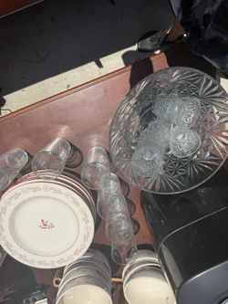 Glass Plate, Bowls, And Cups For Eight People Dinnerware For 8