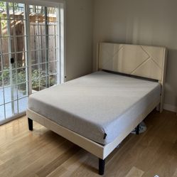 Bed frame + 8in Memory Foam Mattress