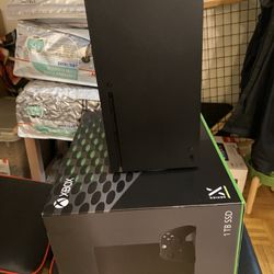 🎮 Xbox Series X (2TB Total) + Expansion Card + 3 Games 🎮
