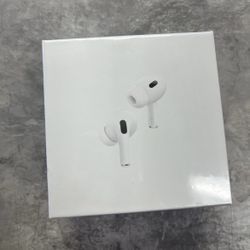 “BEST OFFER” Apple AirPods 2nd Generation With Charging Case (Brand New)