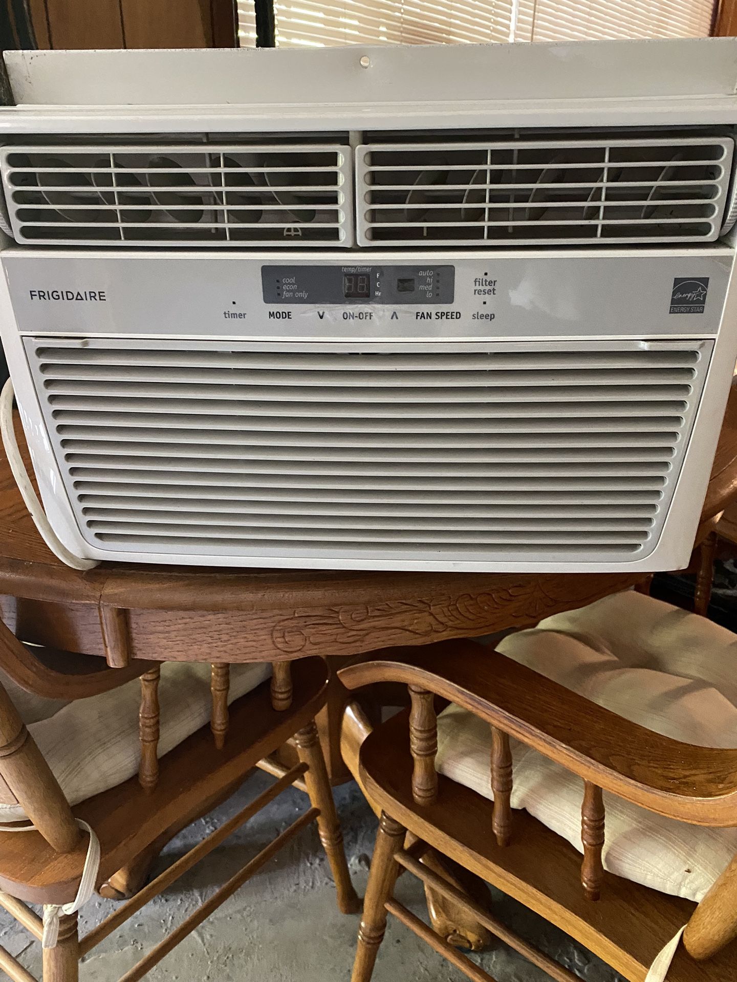 Frigidaire 6000 BTU window Air Conditioner