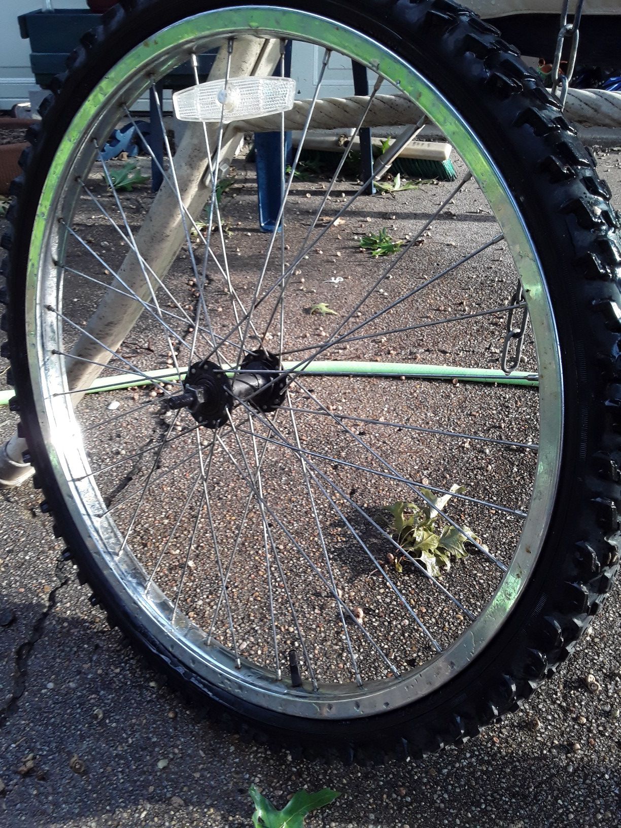 Kenda 24 x 1.95 bike tires and rims. Good condition only $10.00 each; $20.00 for the set.