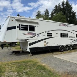 2006 Coachman Adrenaline 360BS