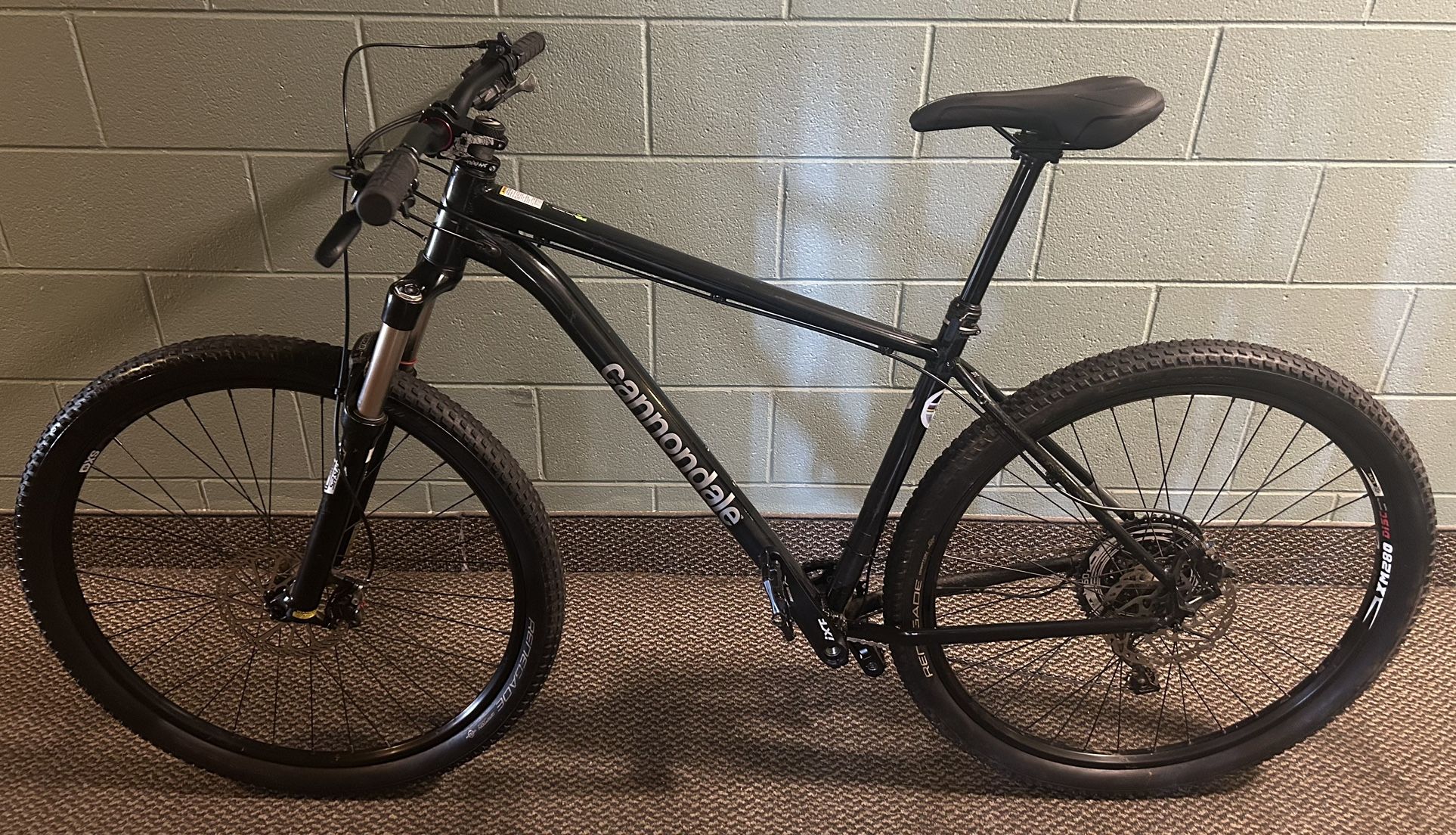 2021 Cannondale Trail Mountain Bike Aluminum with New Parts