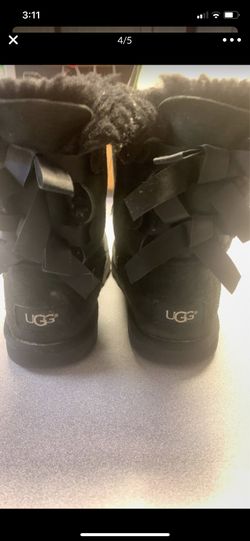 Girls Uggs boots size 3